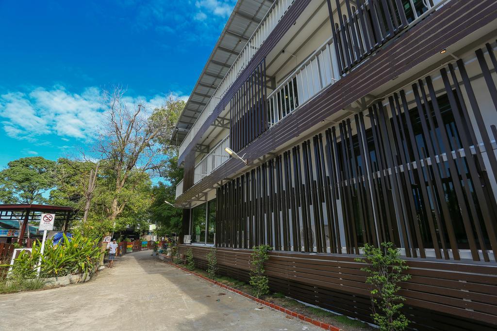 A Plus Hotel Koh Lipe Exterior photo